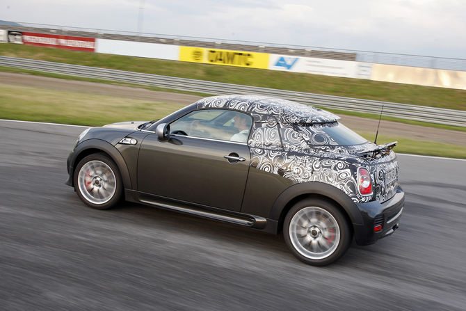 MINI shows-off camouflaged future Coupé model