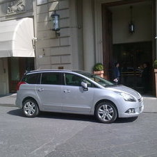 Peugeot 5008 1.6 HDi SR