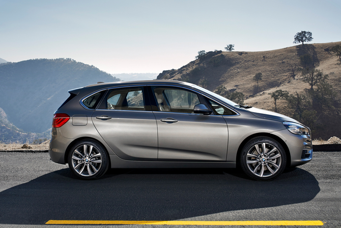 BMW 225i Active Tourer xDrive