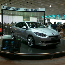 Renault introduces new Fluence sedan