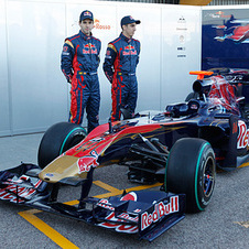 More 2010 F1 cars unveiled in Valencia 