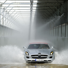 Mercedes release first details of SLS AMG Roadster