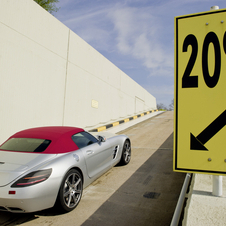 Mercedes release first details of SLS AMG Roadster