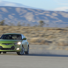 Hyundai unveils the 2012 Veloster in Detroit