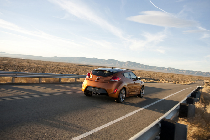 Hyundai unveils the 2012 Veloster in Detroit