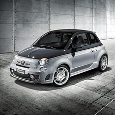 Abarth: Punto Evo and 500C presented at Geneva