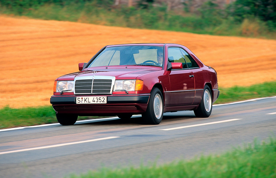 Mercedes-Benz 220 CE AT