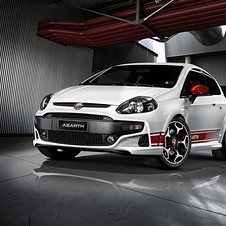 Abarth: Punto Evo and 500C presented at Geneva