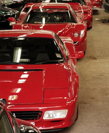 Counterfeit Car Maker Cranks Out Porsches and Fauxraris