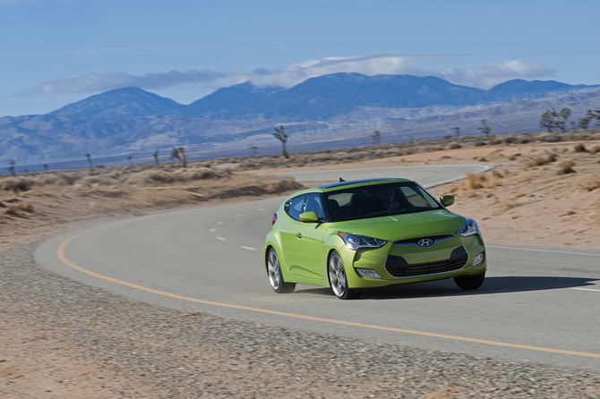 Hyundai unveils the 2012 Veloster in Detroit