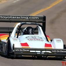 O Toyota P002 deveria ter estabelecido um novo recorde de um carro elétrico em Pikes Peak mas a chuva impediu-o