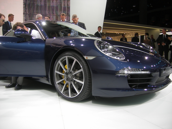 New Porsche 911 unveiled