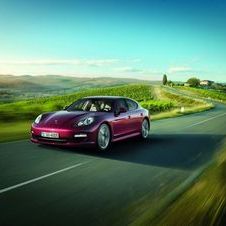 Porsche chooses Beijing to present new Panamera and Panamera 4