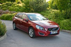 Volvo V60 3.0 T6 SE 4WD AT