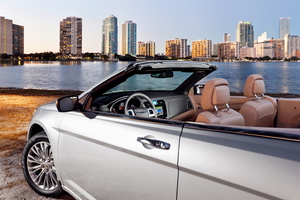 Chrysler launches the 2011 200 Convertible 