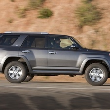 Toyota 4 Runner SR5 4X4