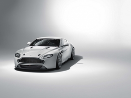 Aston Martin prepares for 24 Hours of Nürburgring