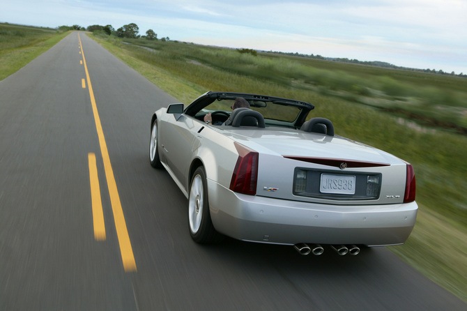 Cadillac XLR-V