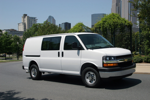 Chevrolet Express 3500 LS Regular Wheelbase Diesel