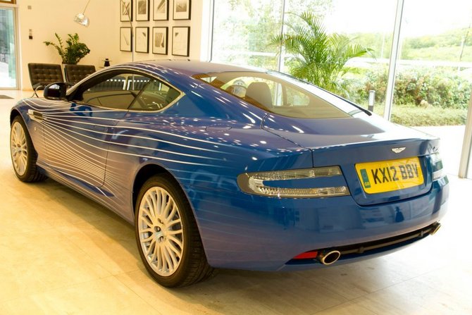 Aston Martin DB9 1M