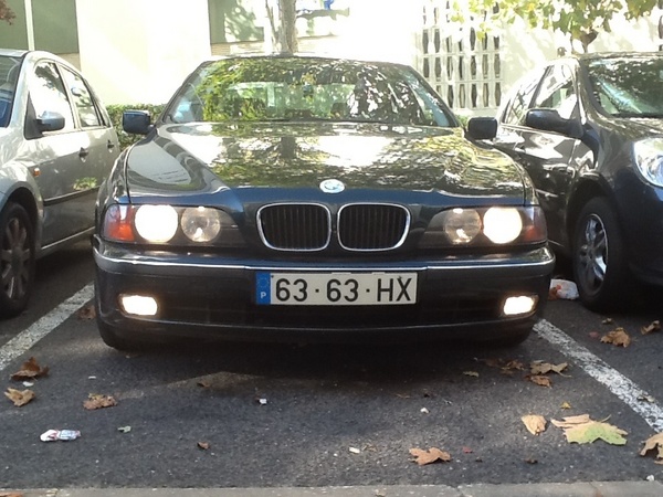 BMW 523i