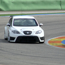 The WTCC Leon uses the series new 1.6-liter turbocharged engine formula