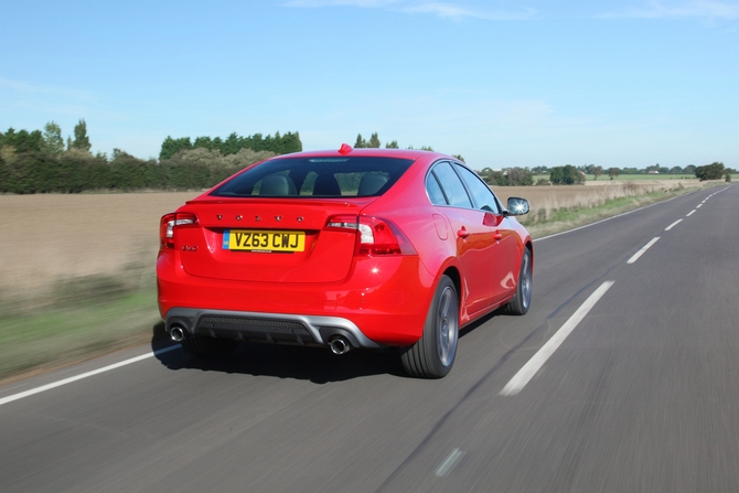 Volvo S60 D5 R-Design Summum AWD Powershift