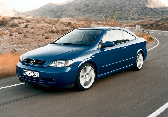 Opel Astra Coupe 2.2 16V Automatic