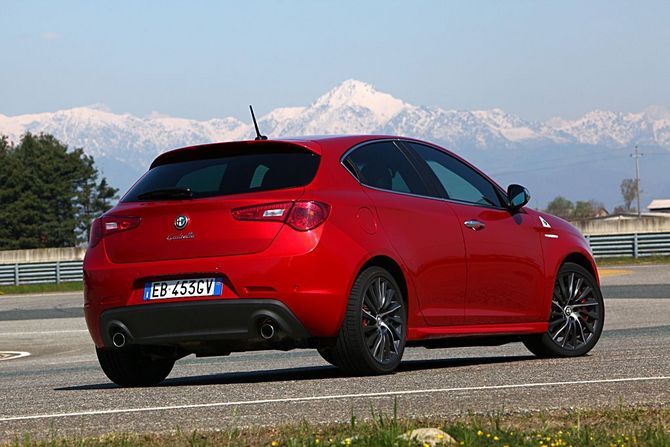 Alfa Romeo Giulietta Hatchback 1750 TBi Cloverleaf