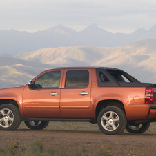 Chevrolet Avalanche LS 4WD