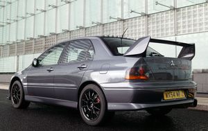 Mitsubishi Lancer Evolution VIII MR FQ400