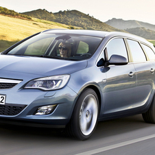 Sports Tourer joins the new Astra family