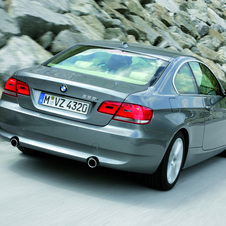 BMW 335i xDrive Coupe Auto (E92)