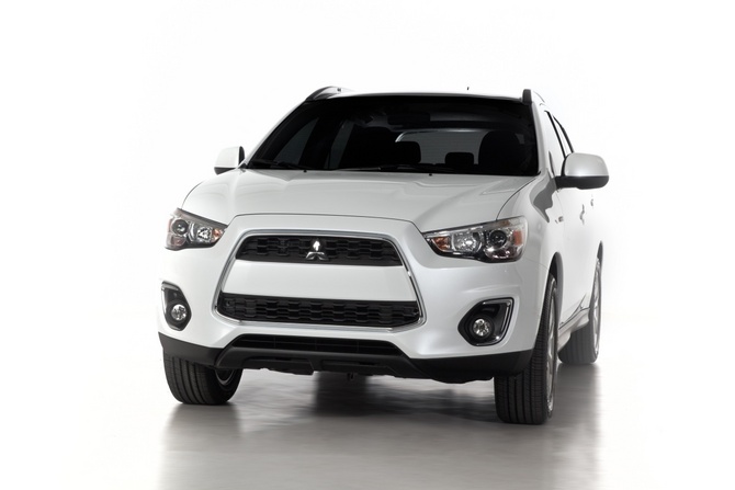 Mitsubishi Outlander Sport Gets Revised for 2013