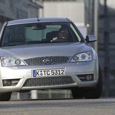 Ford Mondeo Saloon 2.5 Turbo