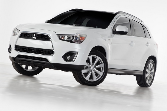 Mitsubishi Outlander Sport Gets Revised for 2013