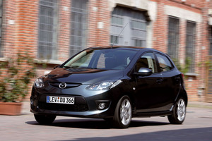 Mazda 2 MZR 1.5 Sport Plus 103cv