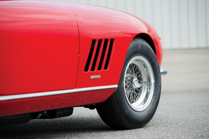 Ferrari 275 GTS/4 Spider NART