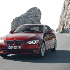 BMW 325i Coupé Edition Exclusive AT