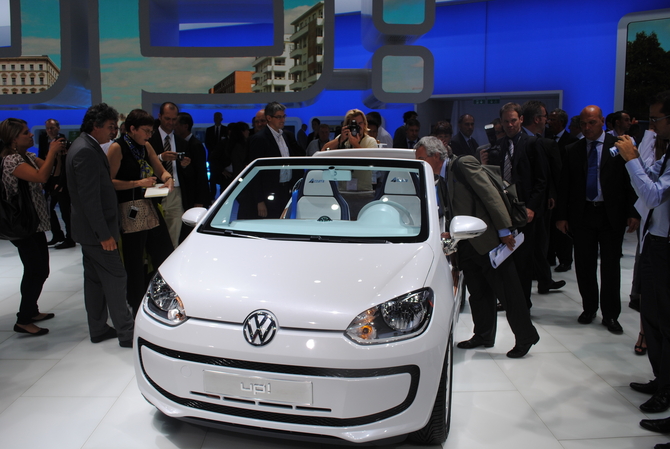 VW unveils an extended UP! family in Frankfurt