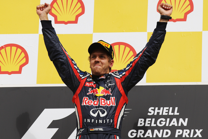 Vettel returns to victories in Spa