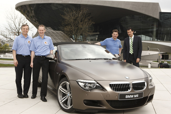 Astronauts experience the BMW universe