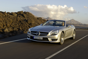 Mercedes SL63 AMG with Standard 537hp or Optional 564hp