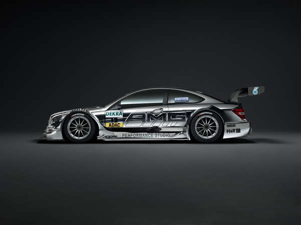 Mercedes Celebrates C-Class' Success in DTM Racing