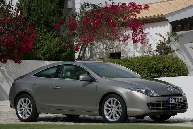 Renault Laguna Coupé 2.0 dCi 175