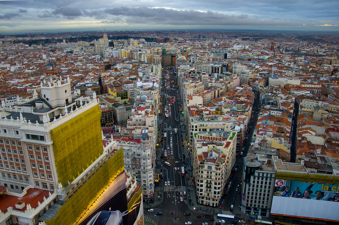 Free parking lots for electric vehicles in Madrid