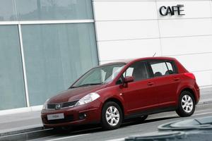 Nissan Tiida 1.8