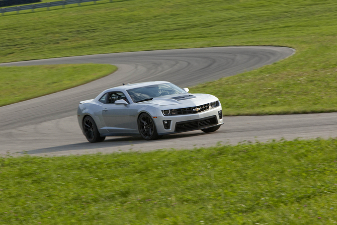 Camaro ZL1 gets 580 bhp and downforce