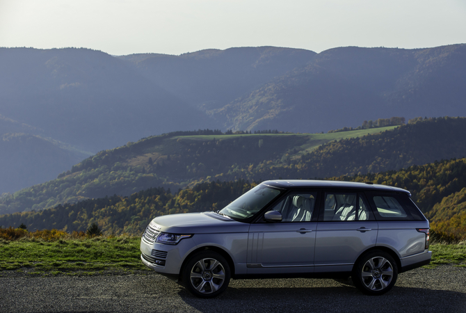 Land Rover Range Rover 3.0 SDV6 Hybrid