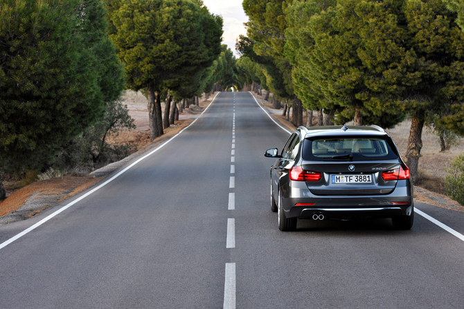 BMW 328i Touring xDrive